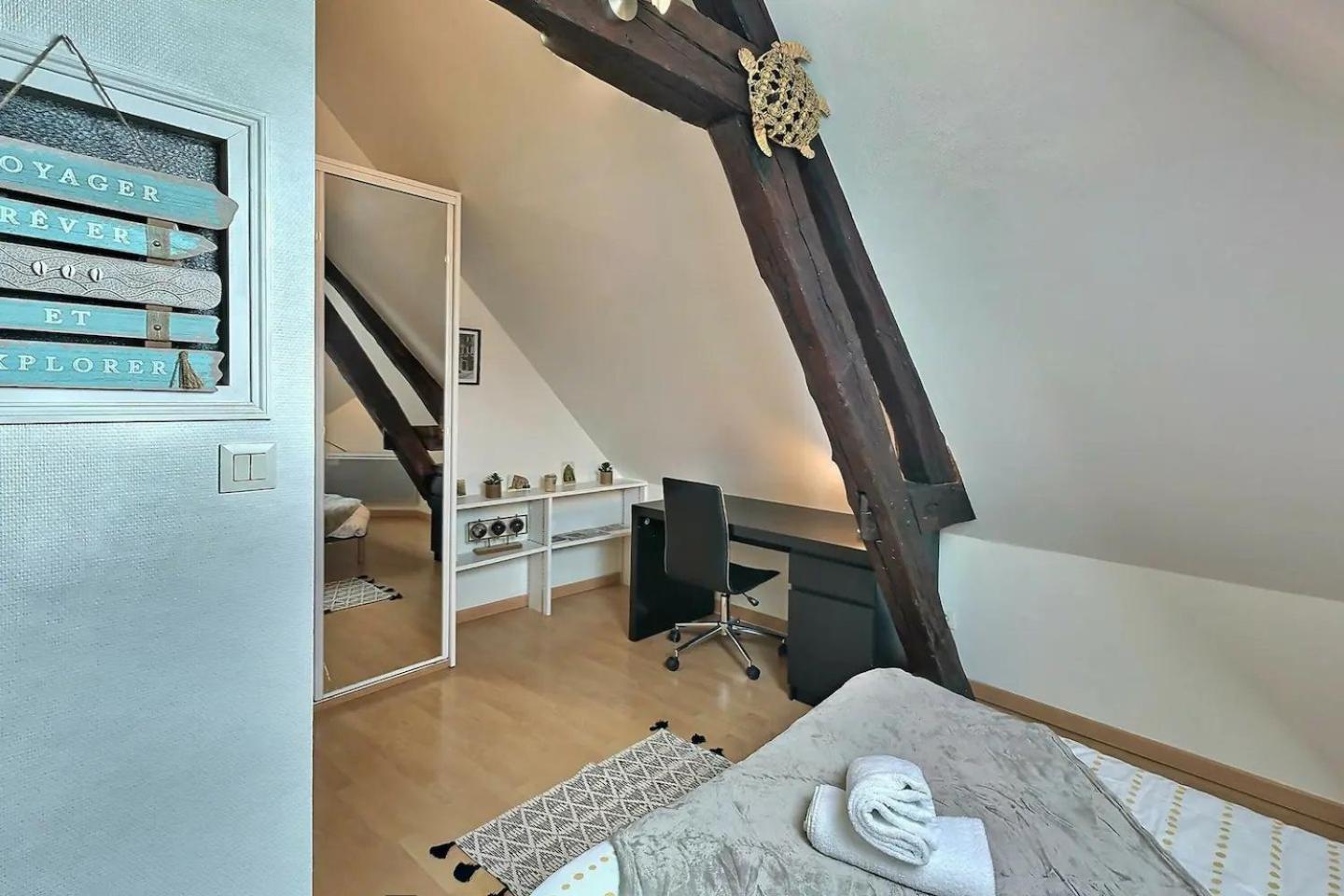 Le Travel - Appartement Equipe Proche Centre Et Yschools Troyes Eksteriør billede
